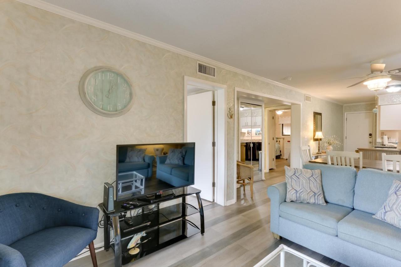 Hilton Head Condo With Balcony And Pool, Walk To Beach Hilton Head Island Exterior photo