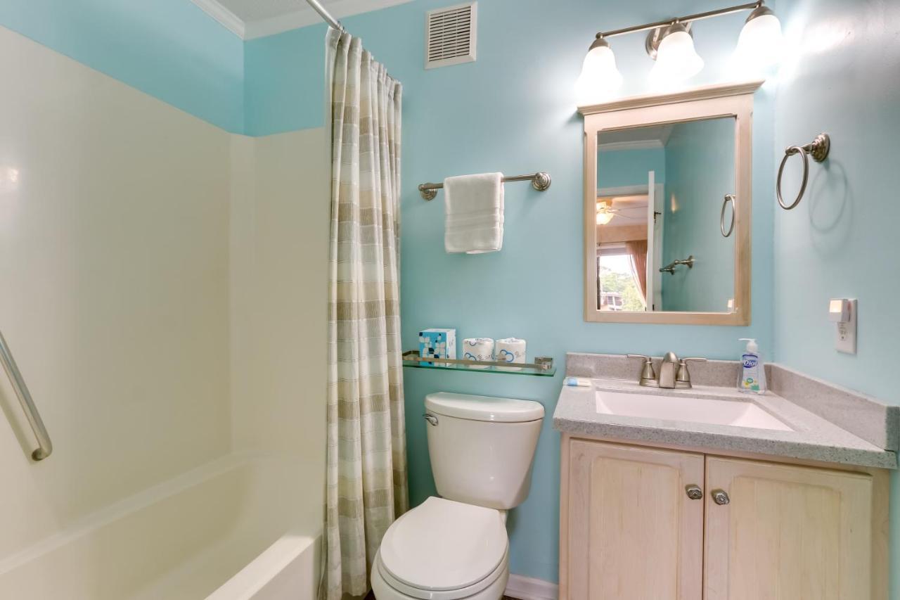 Hilton Head Condo With Balcony And Pool, Walk To Beach Hilton Head Island Exterior photo